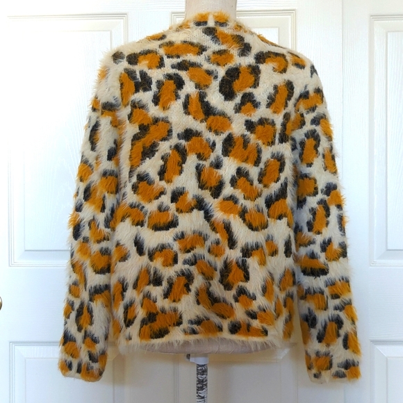 Sweet Rain Leopard Print Faux Fur Sweater - Picture 3 of 5